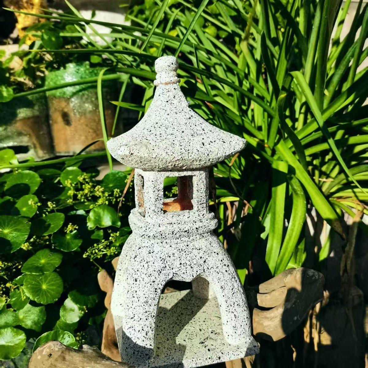 Pagoda Solar Decor Garden Ligh - Outdoor Zen Lighting review and price